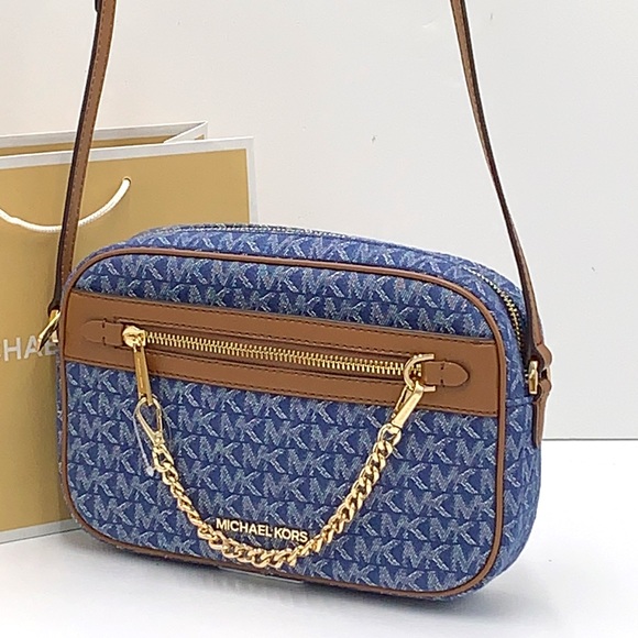 完売品 Michael Kors★JET SET ITEM BELT BAG XBODY 2WAY利用 m_62f2fa598634cba8dcca2471.jpg